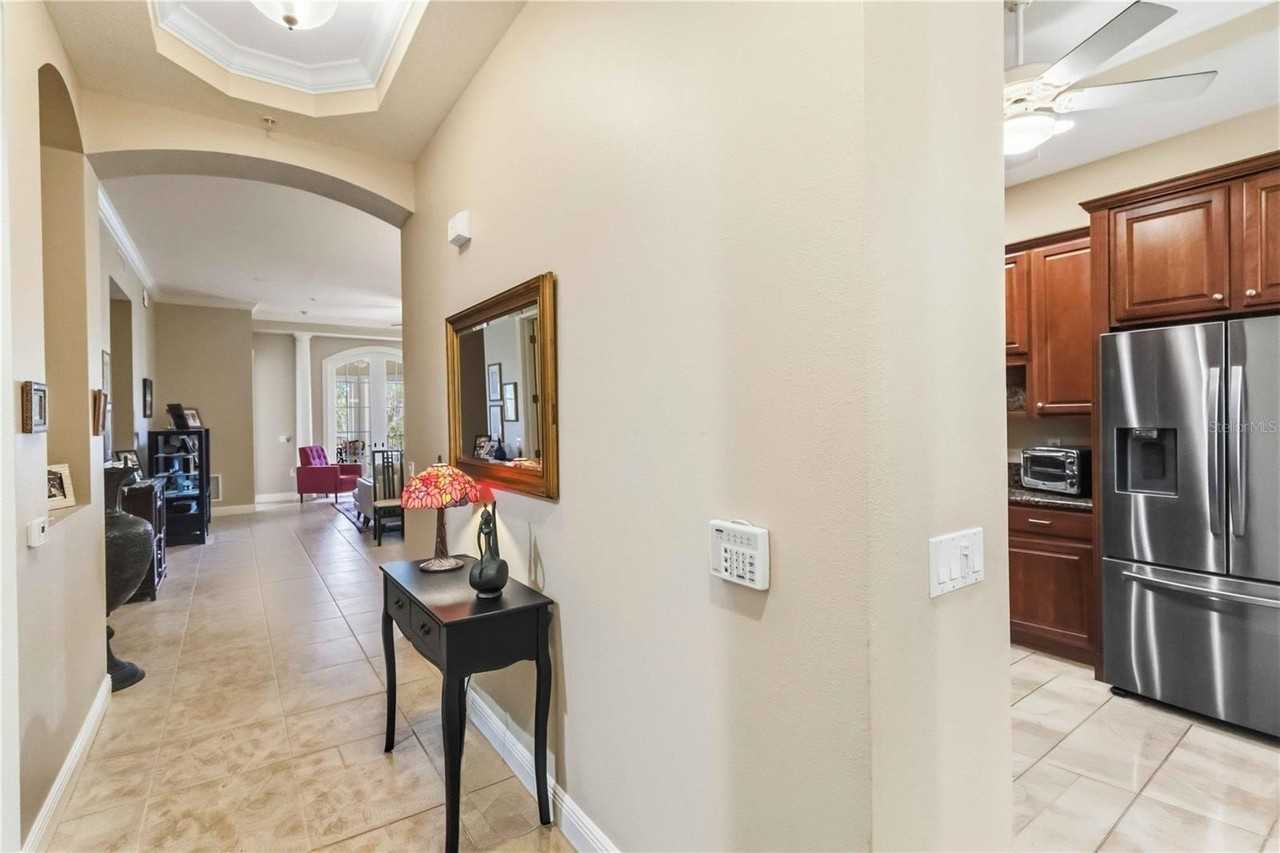 5246 Manorwood Dr #4C - Photo 3 of 27