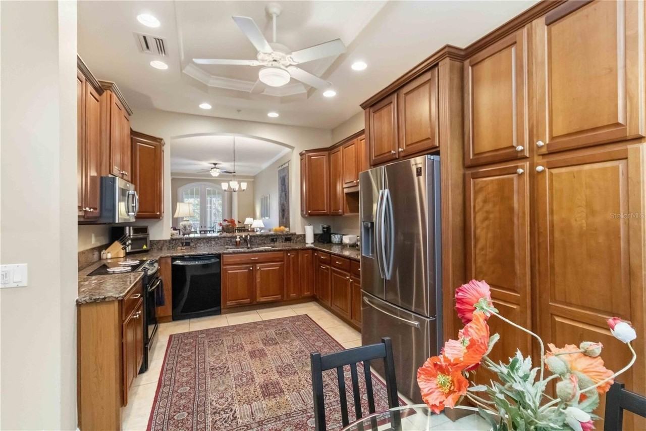5246 Manorwood Dr #4C - Photo 7 of 27
