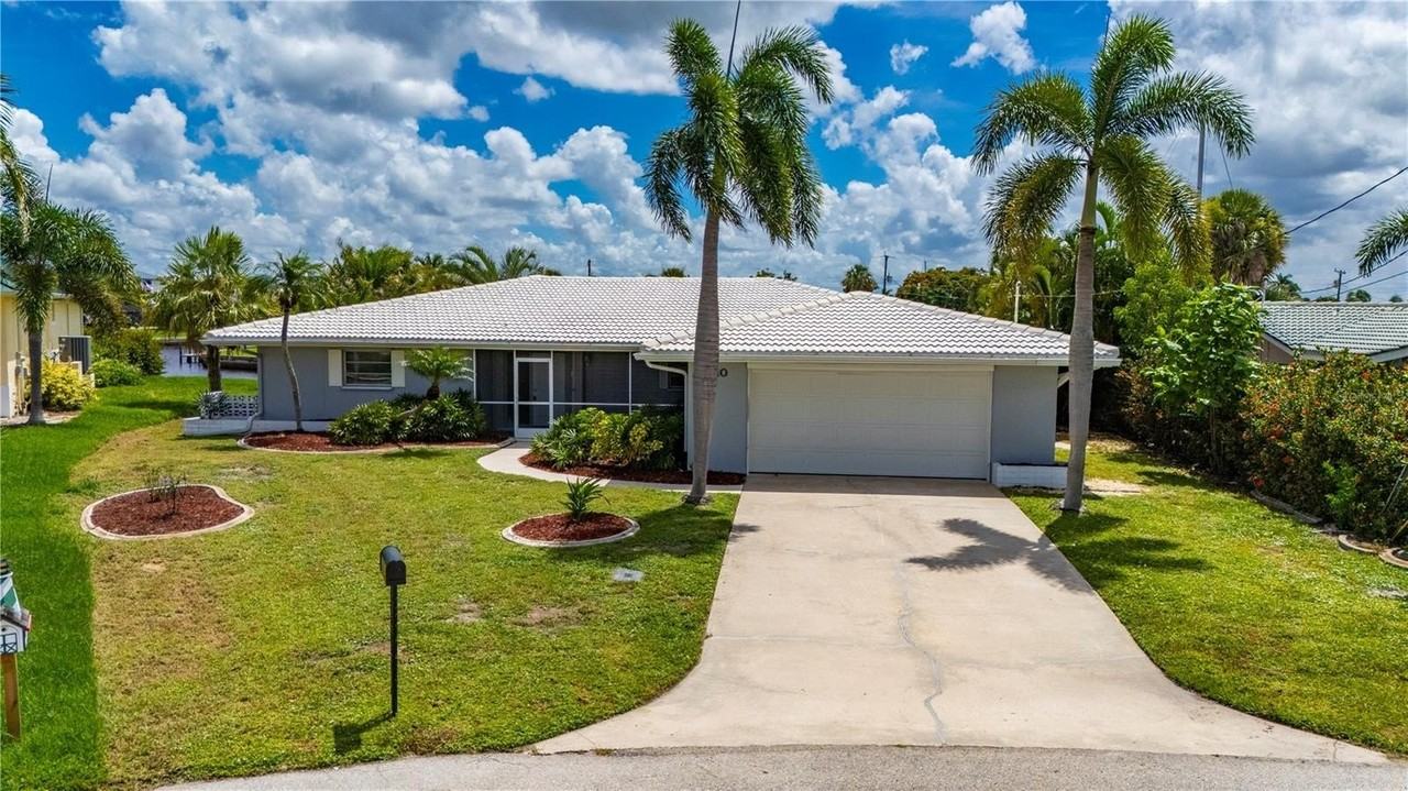 110 Gulfview Rd - Photo 3 of 46