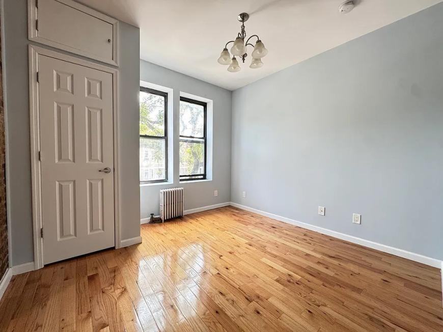 411 Cortelyou Rd - Photo 4 of 9