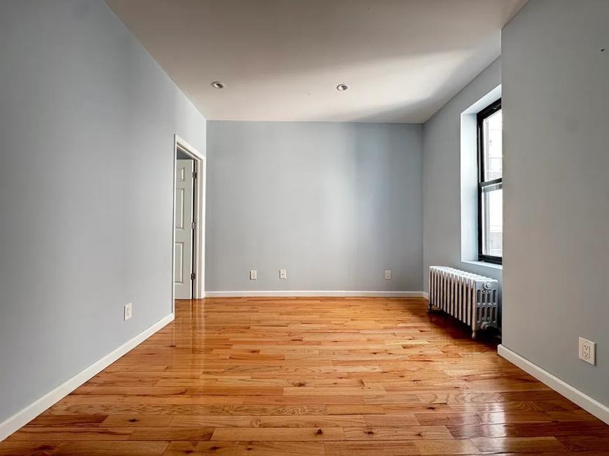 411 Cortelyou Rd - Photo 5 of 9