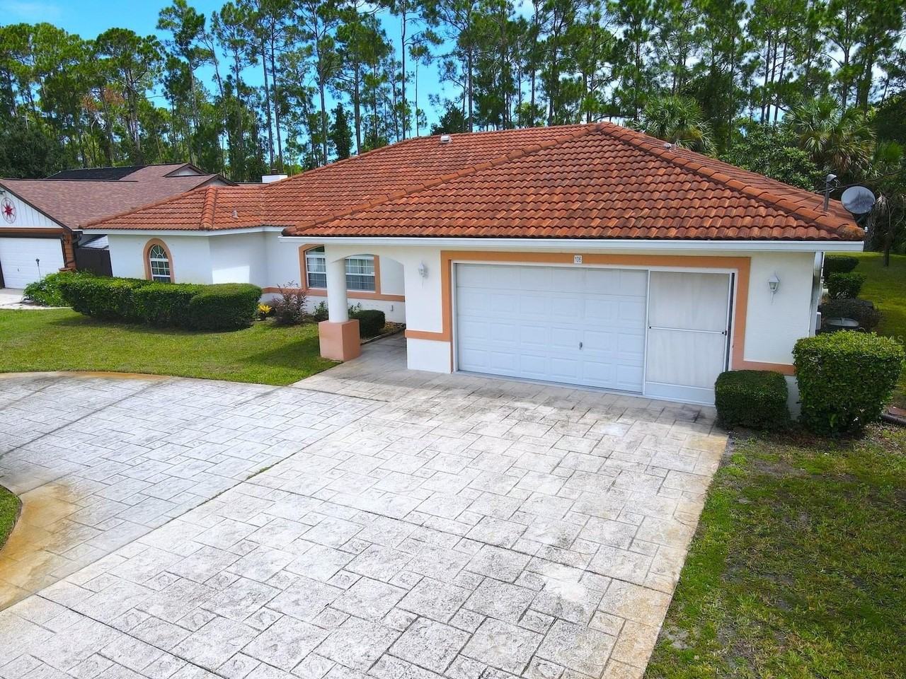 106 Point Of Woods Dr - Photo 3 of 40