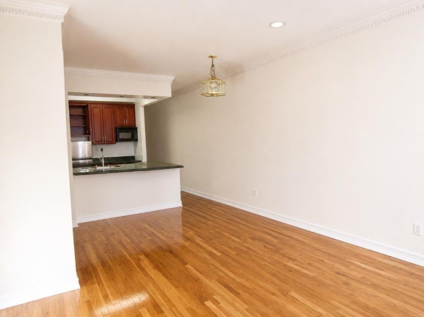 746 10th Ave - Photo 2 of 8