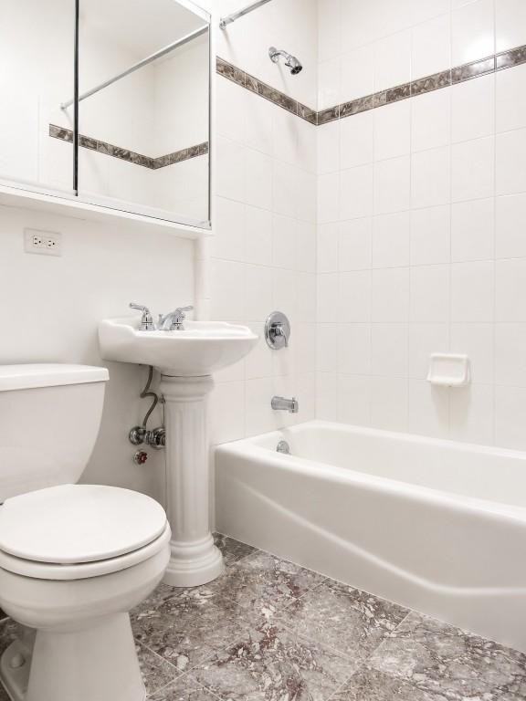 746 10th Ave - Photo 6 of 8
