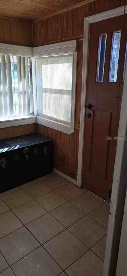315 Virginia St - Photo 3 of 23