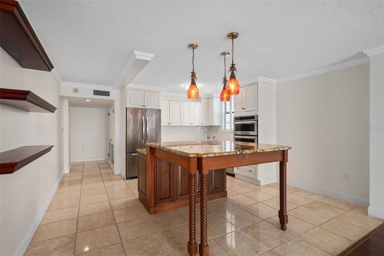 1100 S Orlando Ave #601 - Photo 7 of 41