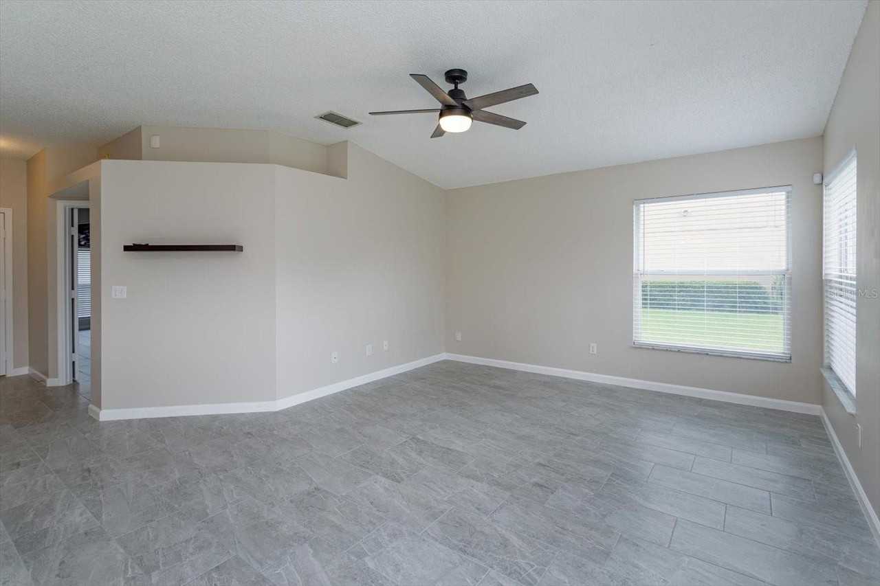 1116 Jessamine Lake Ct - Photo 4 of 19