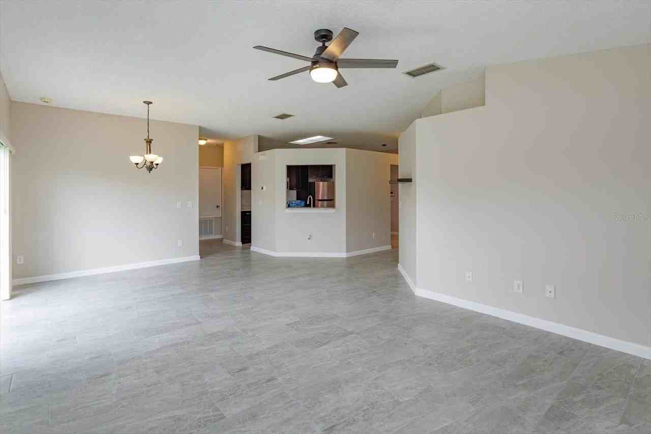 1116 Jessamine Lake Ct - Photo 5 of 19