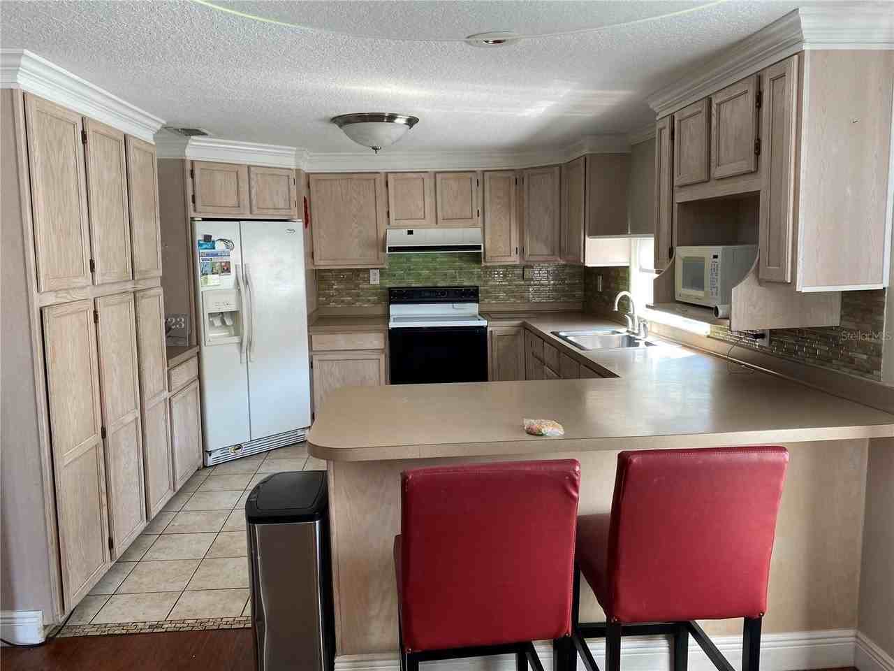 313 S Observatory Dr - Photo 6 of 17