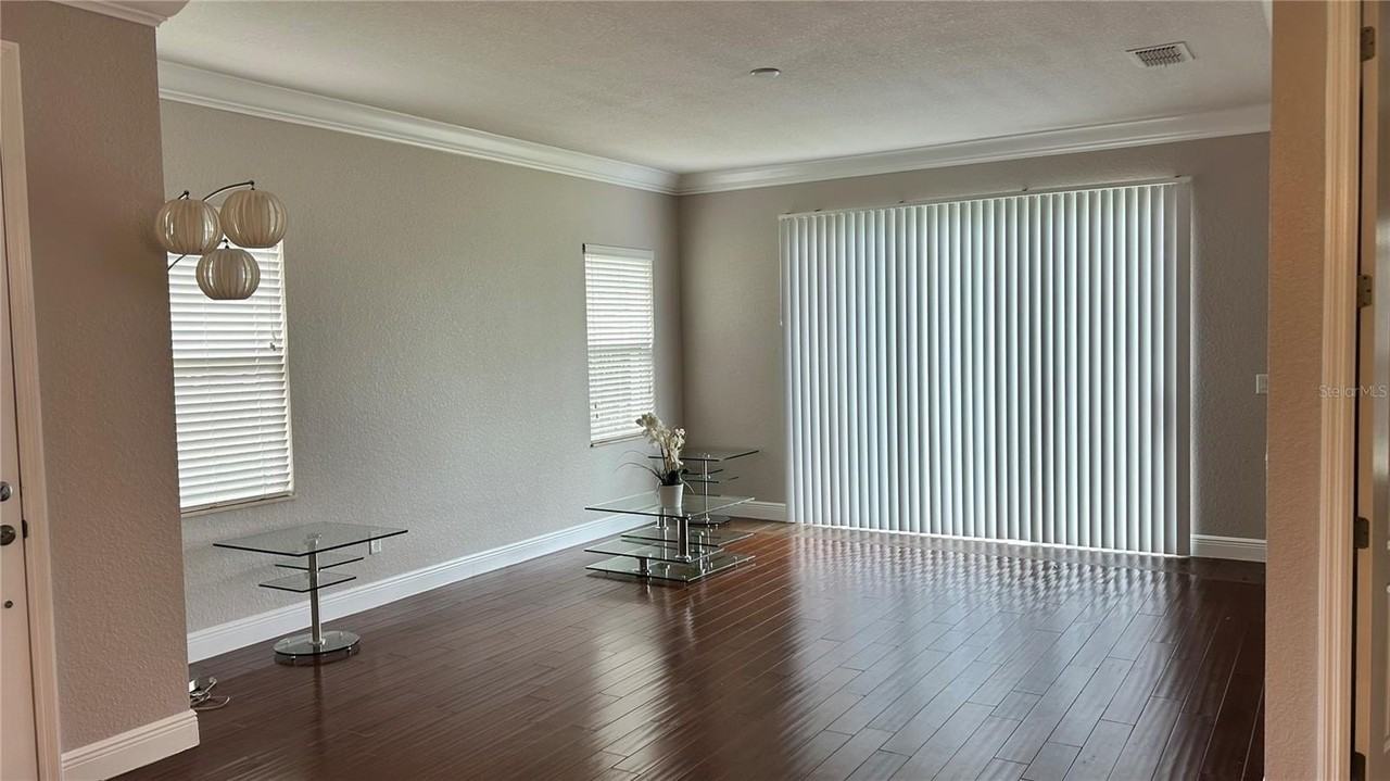 10540 Belfry Cir - Photo 3 of 26