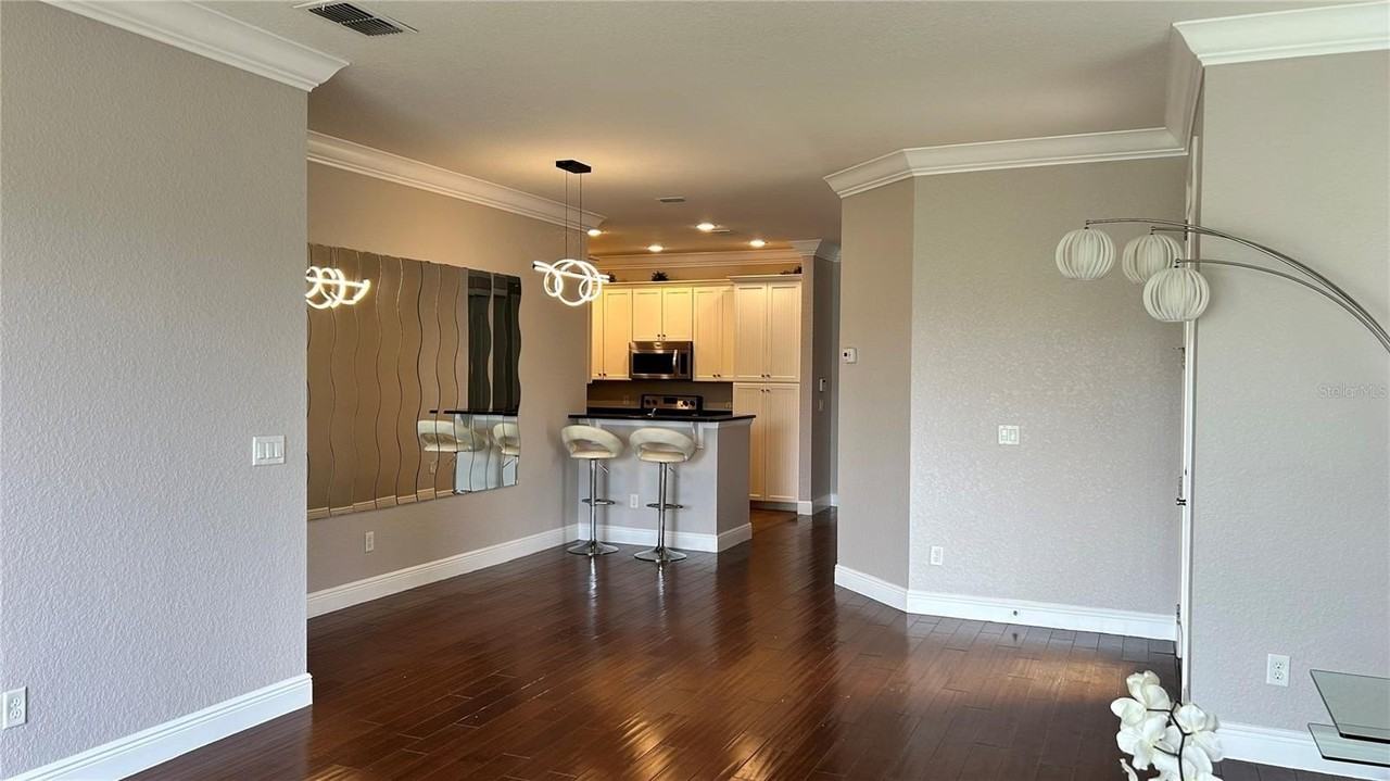10540 Belfry Cir - Photo 4 of 26