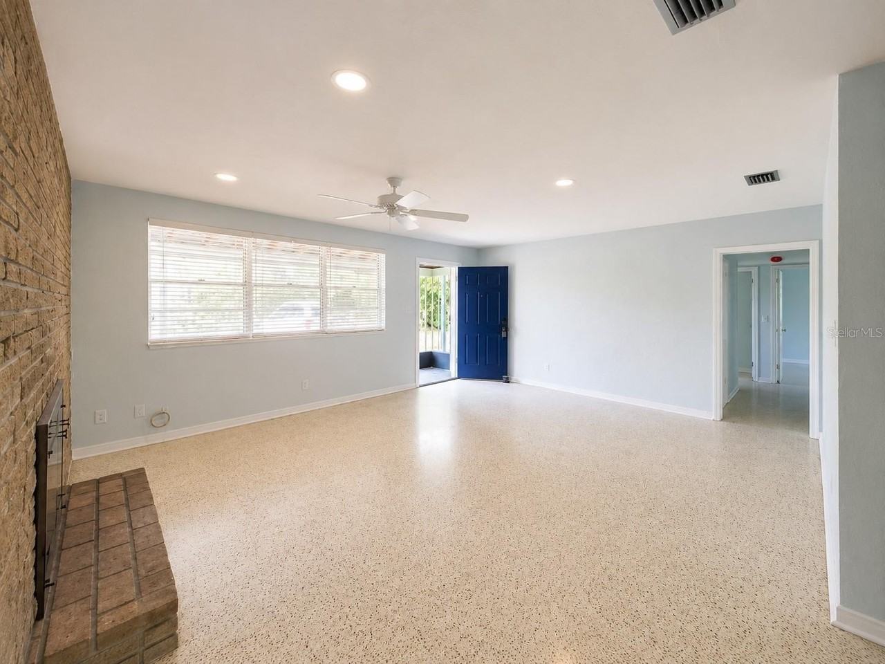 1145 Cordova Ave - Photo 3 of 19