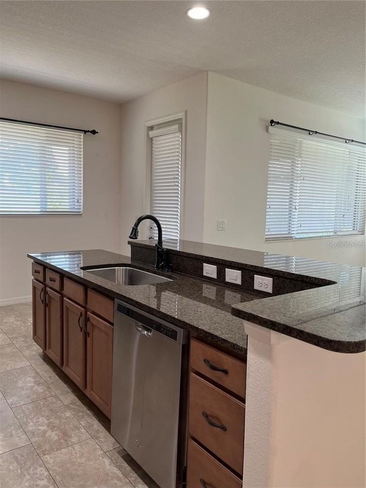 9481 Sw 94th Loop - Photo 5 of 21