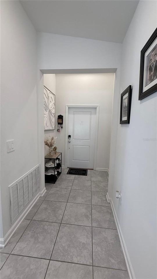 225 Lawson Ave - Photo 2 of 23