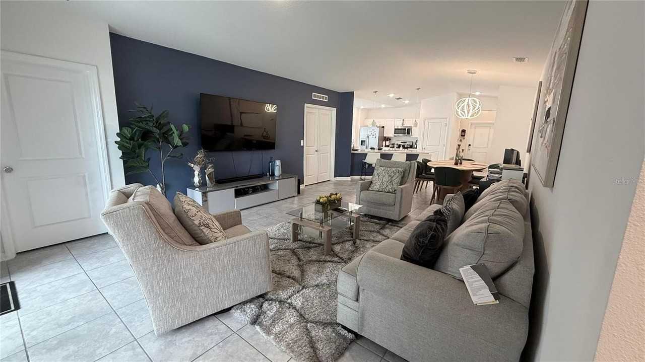 225 Lawson Ave - Photo 5 of 23