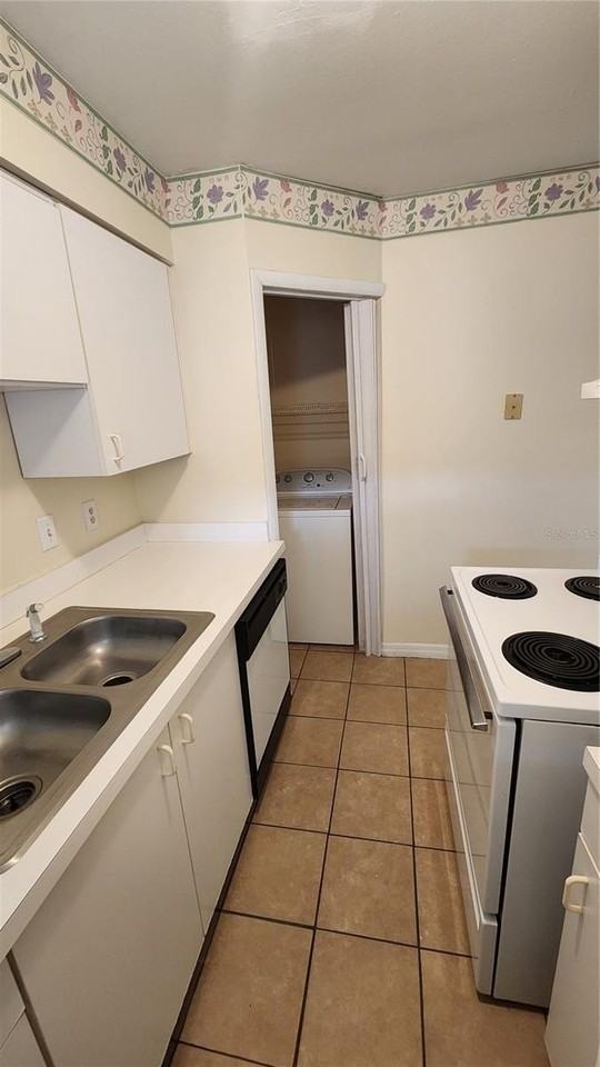 834 Sky Lake Cir #C - Photo 7 of 15