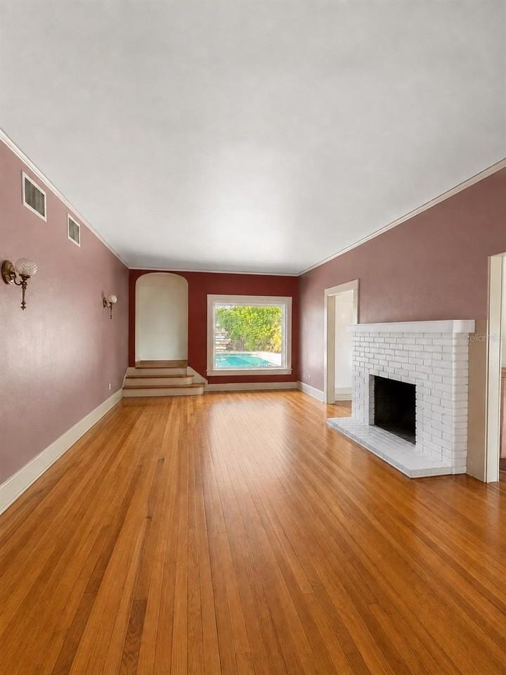 4535 9th Ave N - Photo 4 of 16