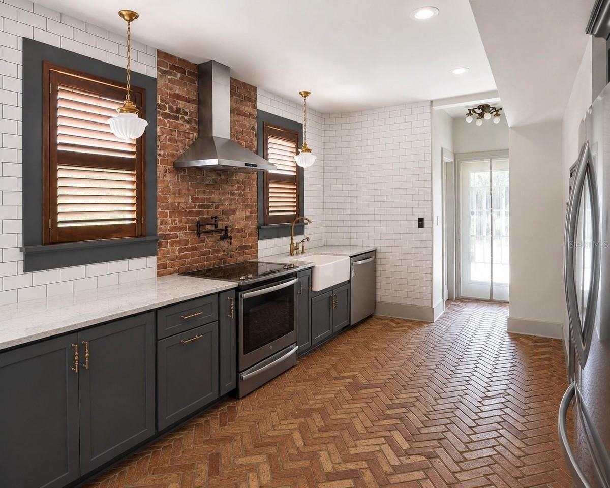 4535 9th Ave N - Photo 7 of 16