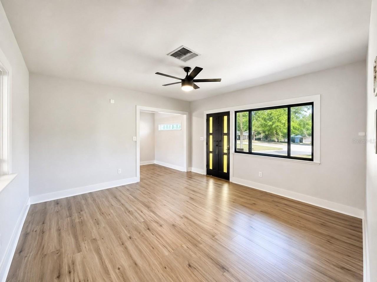 4200 Bluefish Dr Se - Photo 3 of 19