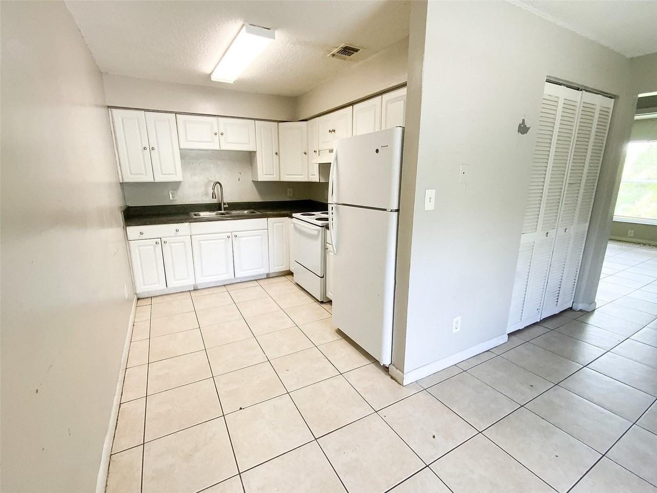 2205 Irene St #4 - Photo 6 of 13