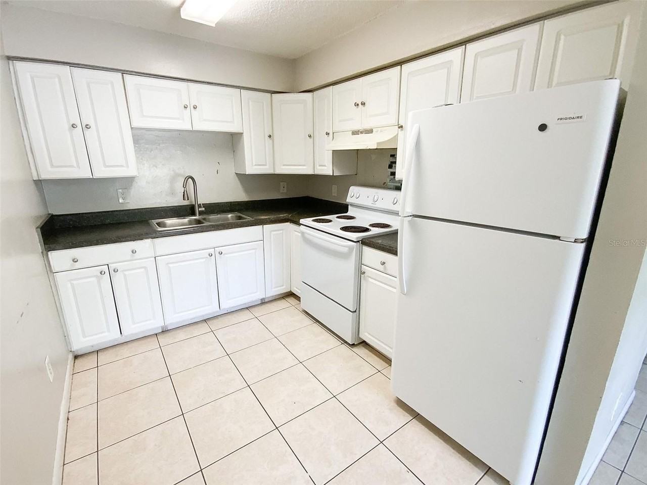 2205 Irene St #4 - Photo 7 of 13