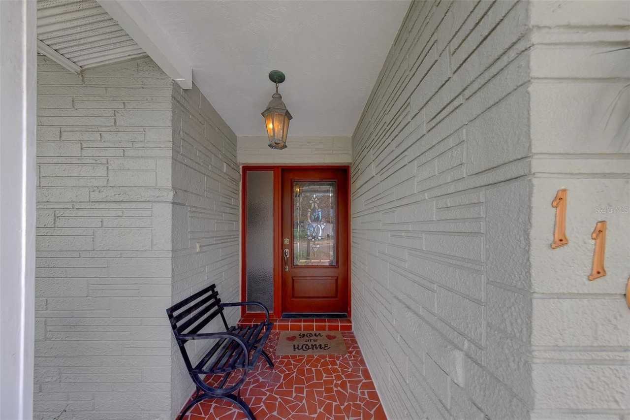 11602 Grove St - Photo 4 of 50