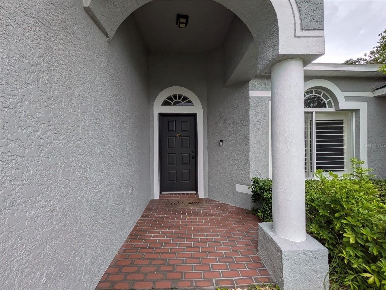 16120 Muirfield Dr - Photo 4 of 29