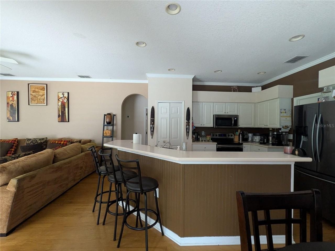 16120 Muirfield Dr - Photo 6 of 23