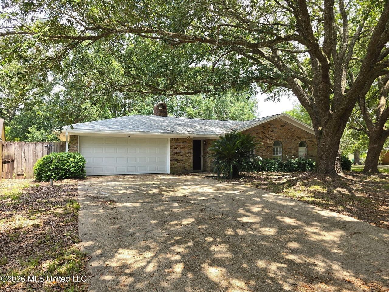 12334 Fernwood Cv - Photo 2 of 22