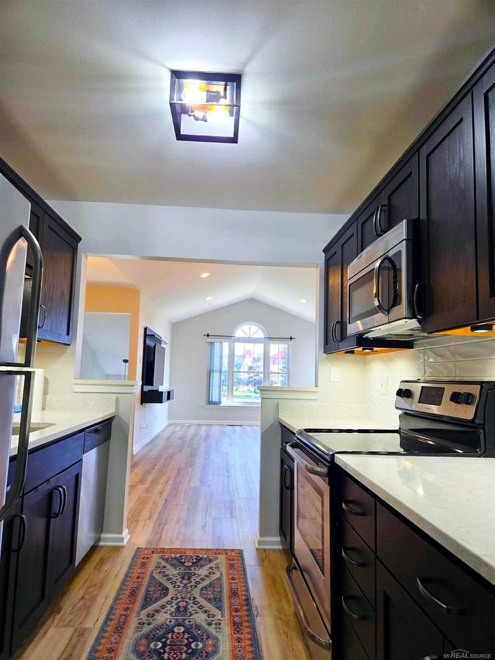 56630 Chesapeake Trl - Photo 4 of 43