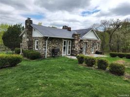 featured image of 649 Lakes Rd