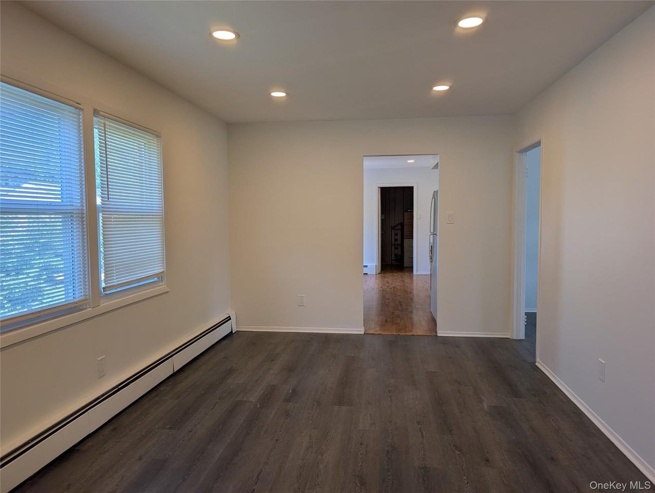 9 Maureen Ln - Photo 4 of 9