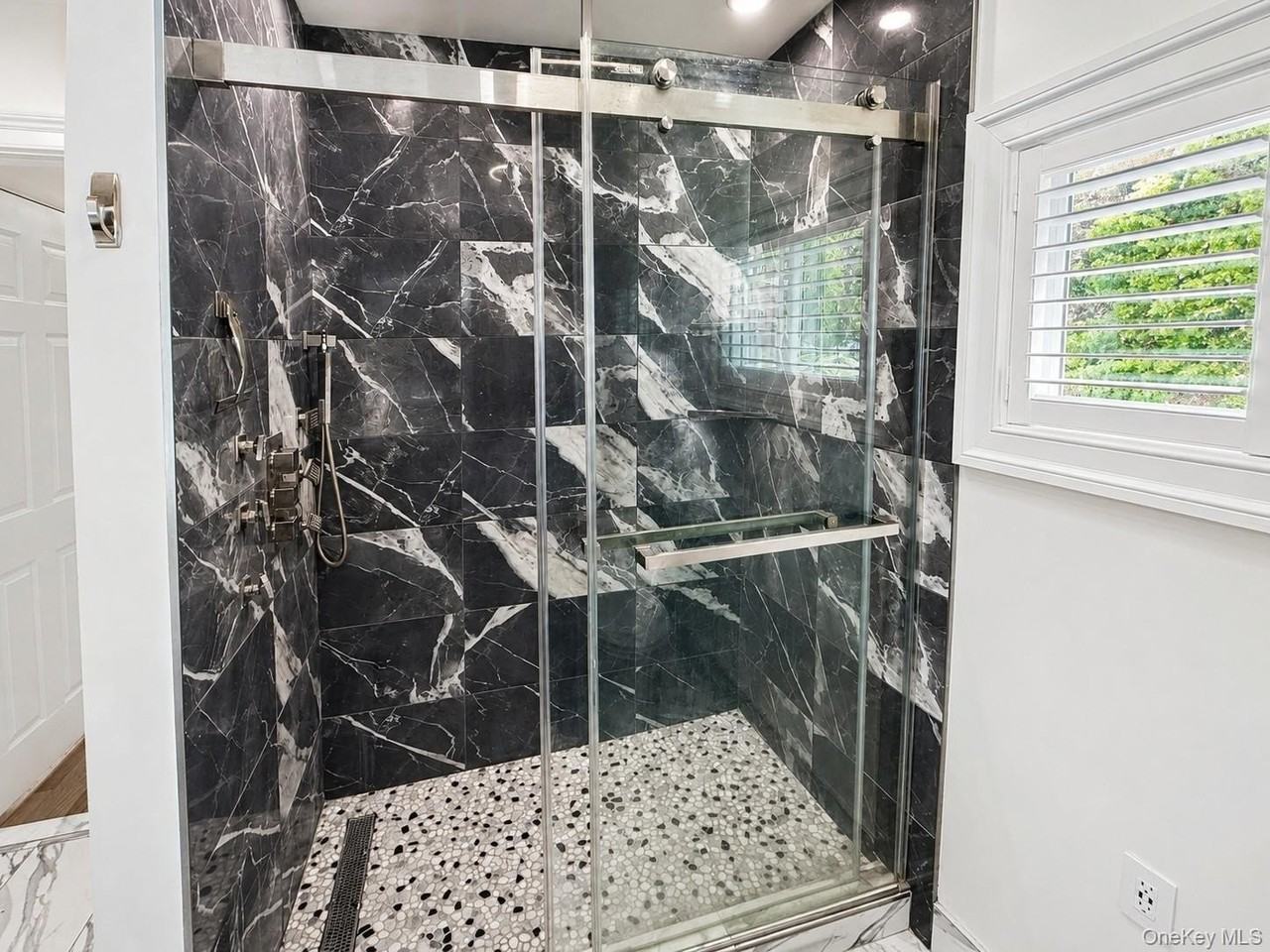 12 Dundee Cir - Photo 7 of 31