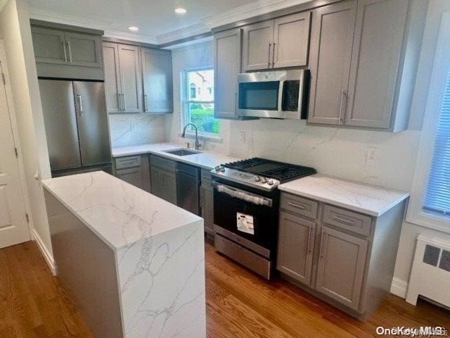 254 E Beech St - Photo 2 of 23
