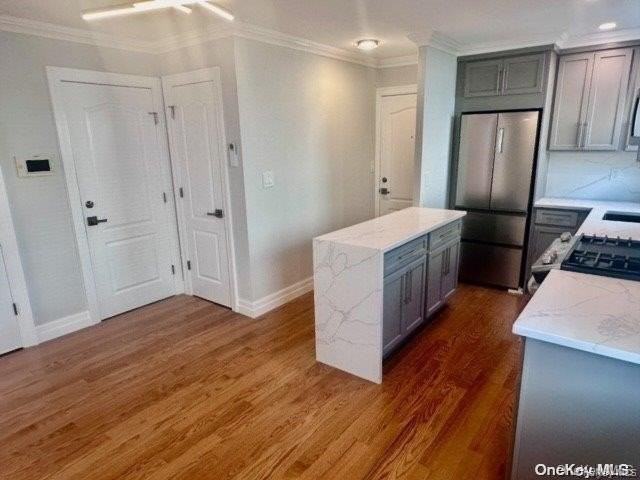 254 E Beech St - Photo 7 of 23
