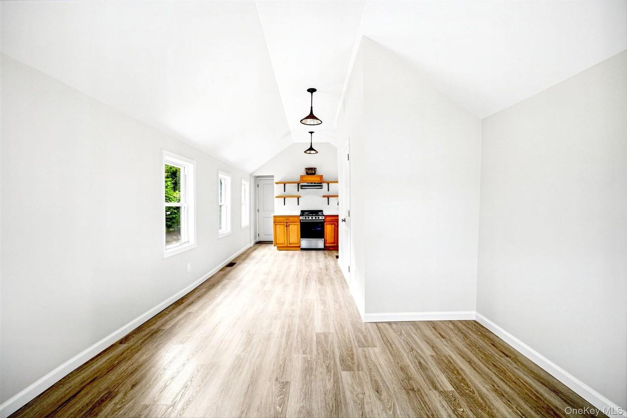 27 Walnut Ave #2 - Photo 7 of 33