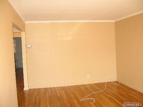16045 Willets Point Blvd - Photo 7 of 12