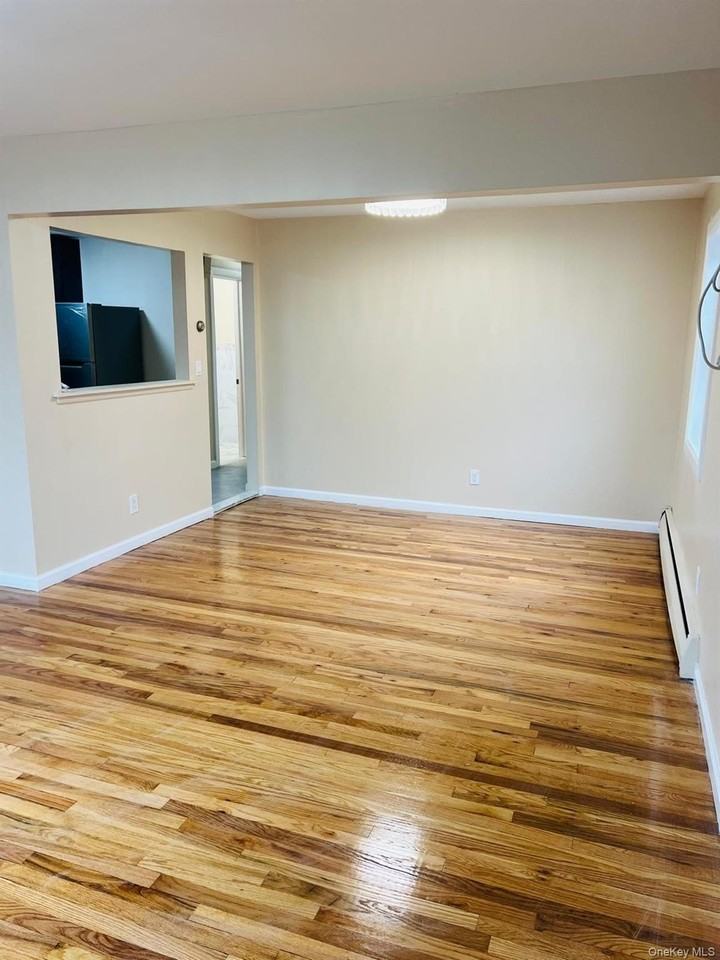 83 Gibson Blvd - Photo 2 of 20
