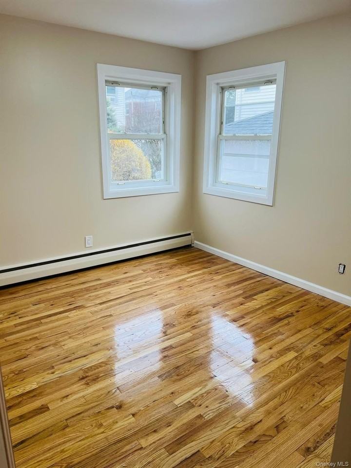83 Gibson Blvd - Photo 5 of 20