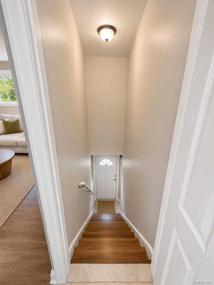 1371 Rosser Ave - Photo 3 of 9