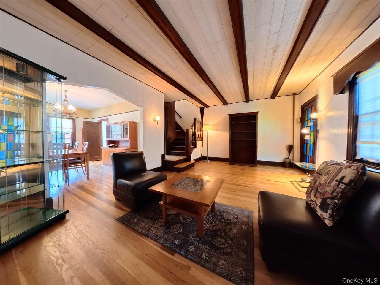 398 Bauer Pl - Photo 2 of 20