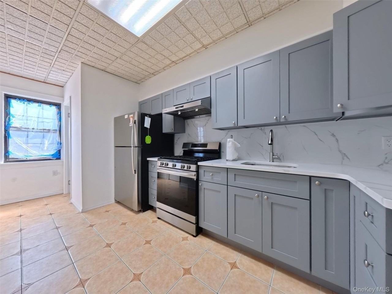 398 Bauer Pl - Photo 6 of 20
