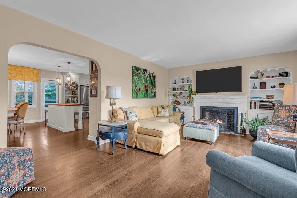 411 Trenton Blvd - Photo 4 of 19