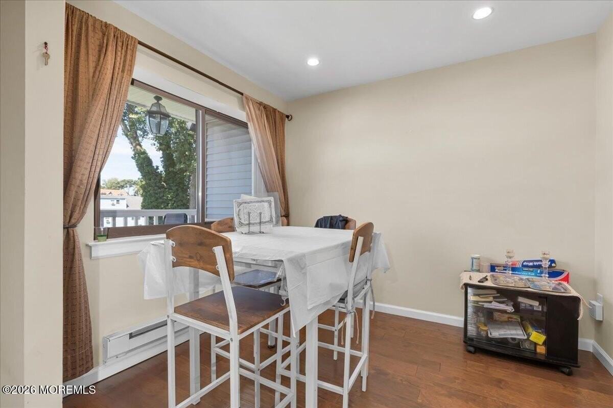119 Avery Ave #J27 - Photo 5 of 18