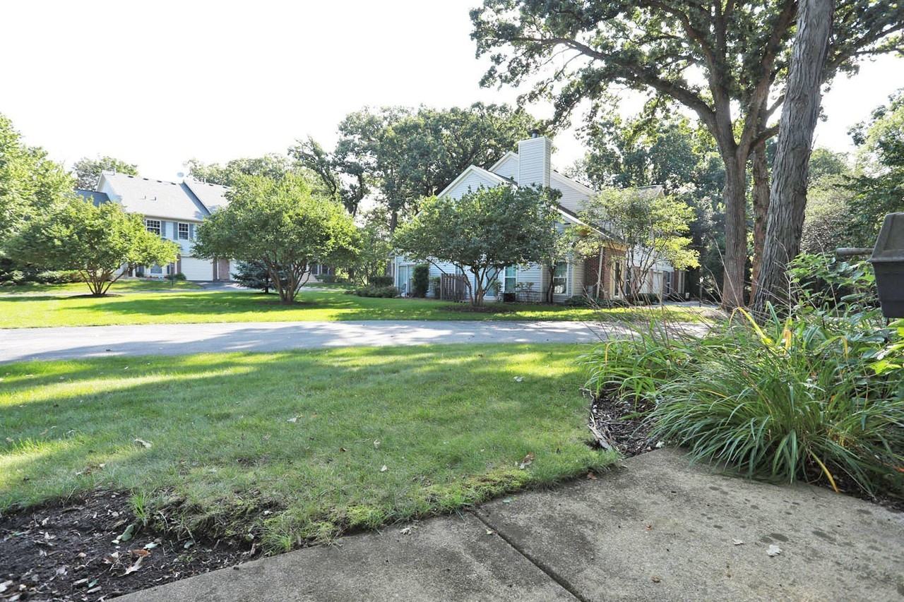 865 N Shady Oaks Dr - Photo 5 of 24