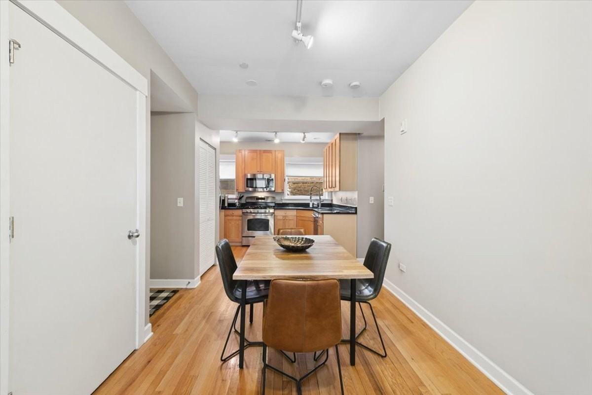 2541 Prairie Ave #1 - Photo 4 of 13