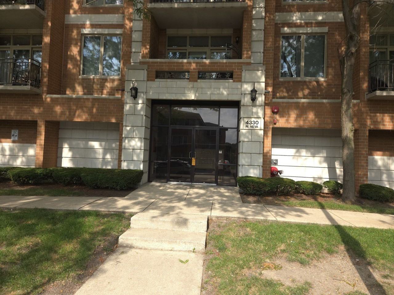 4330 N Neva Ave #305 - Photo 2 of 25
