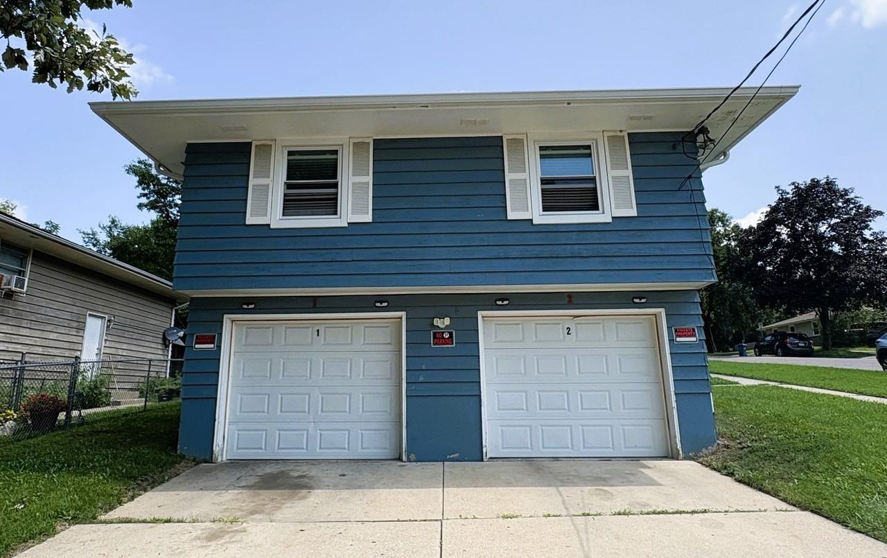 1034 Fenton St #1 - Photo 2 of 17