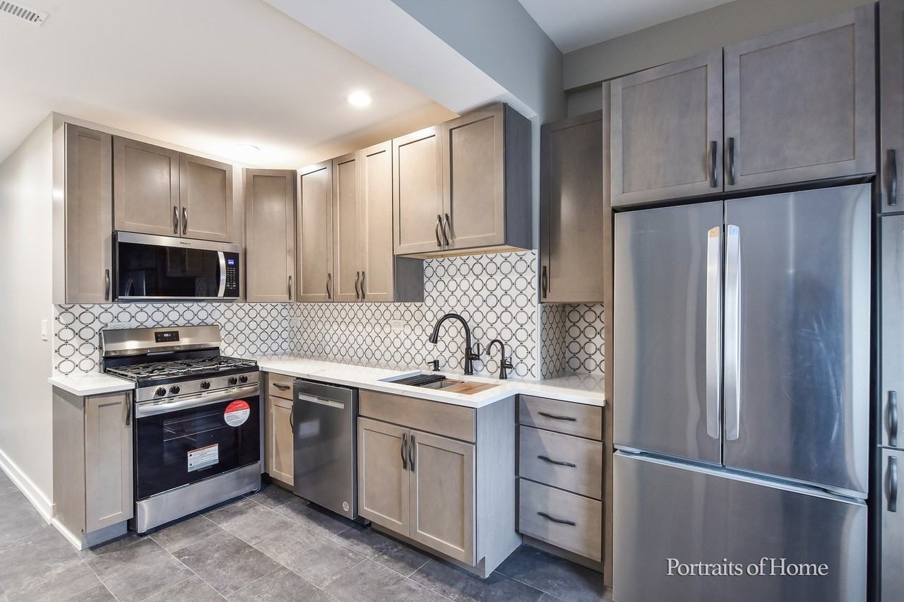 3501 W Le Moyne St #2 - Photo 6 of 16
