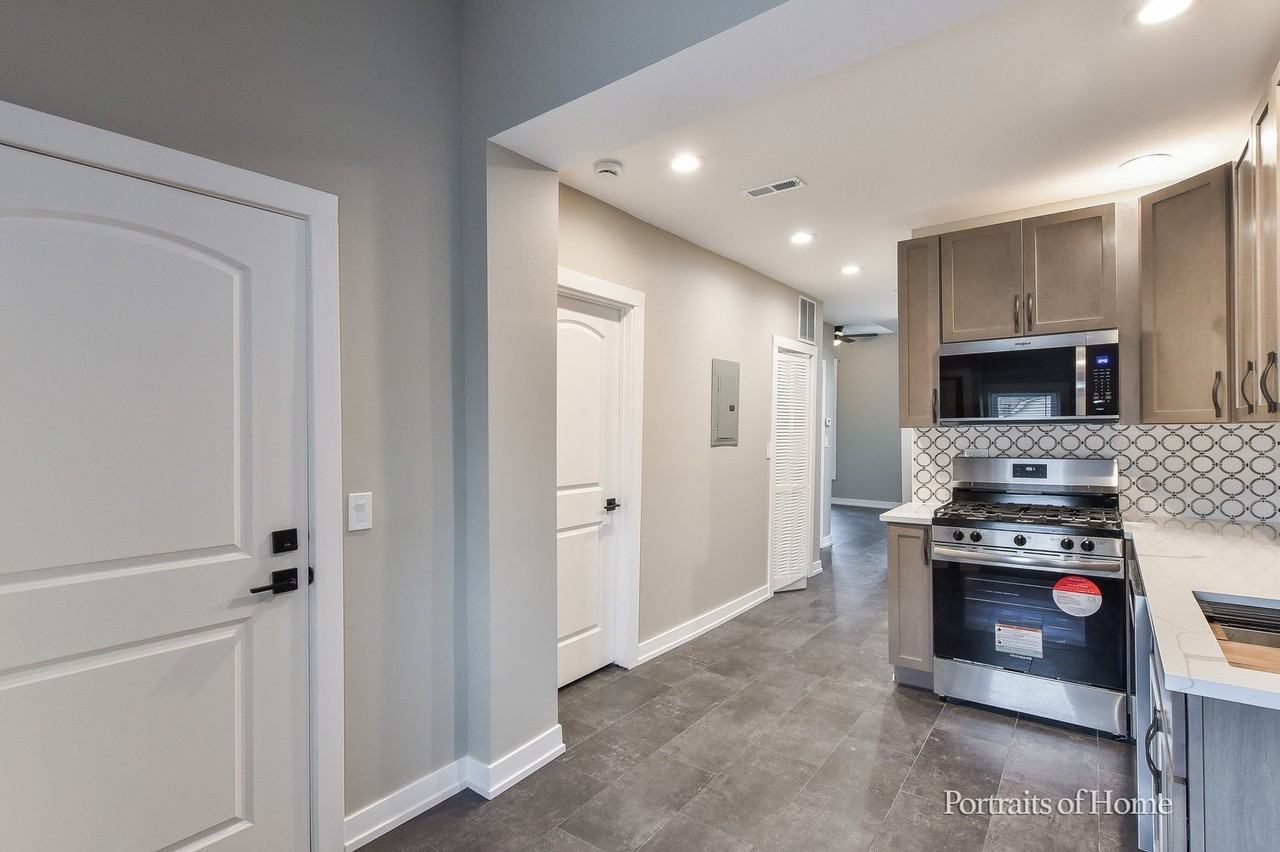 3501 W Le Moyne St #2 - Photo 7 of 16